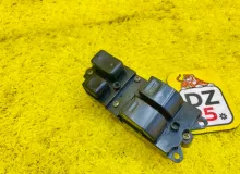 Блок управления стеклоподъемниками TOYOTA RAV4 1994 8482016040 SXA10G 3SFE, передний правый