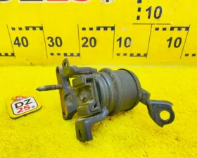 Подушка двигателя Toyota
