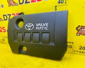 Пластиковая крышка на двс TOYOTA
