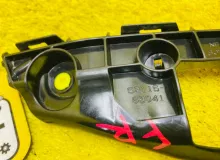 Крепление бампера TOYOTA WISH 2013/Цвет 202 5211568041 ZGE20W 2ZRFAE, переднее правое