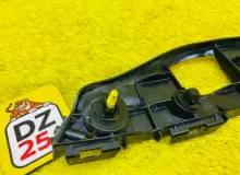 Крепление бампера TOYOTA WISH 2013/Цвет 202 5211568041 ZGE20W 2ZRFAE, переднее правое