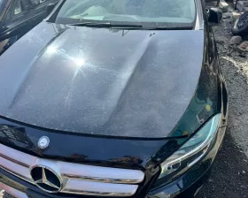 Капот Mercedes-Benz