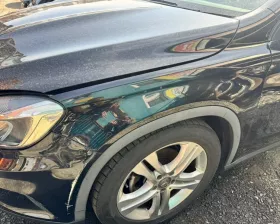 Крыло Mercedes-Benz