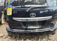 Дверь 5я TOYOTA ISIS 2013 6700544260 ZGM15W 2ZRFAE, задняя