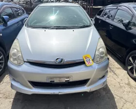 Капот Toyota