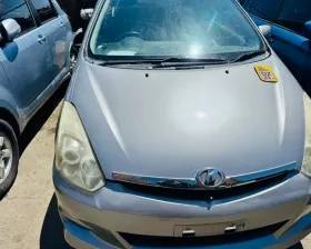 Капот Toyota