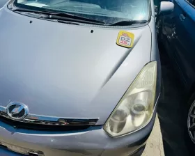 Капот Toyota