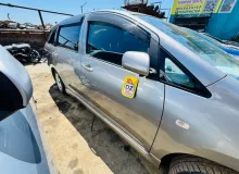 Дверь боковая TOYOTA WISH 2007 6700168010 ZNE14G 1ZZFE, передняя правая