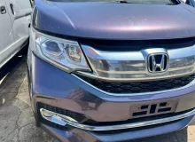 Решетка радиатора HONDA STEP WAGON SPADA 2015/Цвет PB87P 71121TAAN00 RP4 L15B, передняя