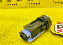 Кнопка старта TOYOTA WISH 2013/Цвет 202 8961130063 ZGE20W 2ZRFAE, передняя