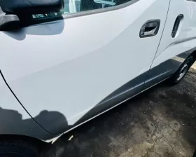 Дверь боковая Nissan
