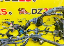 Коса под капот TOYOTA WISH 2013/Цвет 202 8211168172 ZGE20W 2ZRFAE, передняя
