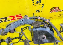 Коса под капот TOYOTA WISH 2013/Цвет 202 8211168172 ZGE20W 2ZRFAE, передняя