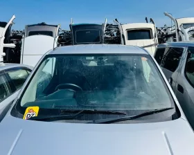 Лобовое стекло Nissan