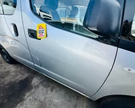Дверь боковая Nissan