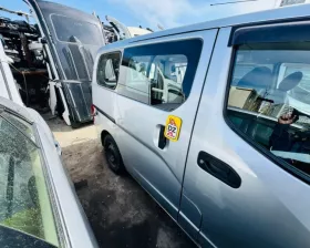Дверь боковая Nissan