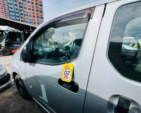 Дверь боковая Nissan