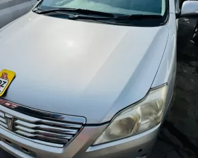 Капот Toyota