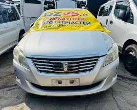 Решетка радиатора Toyota