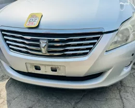 Решетка радиатора Toyota