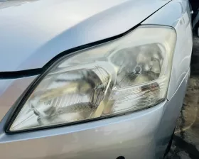 Фара Toyota