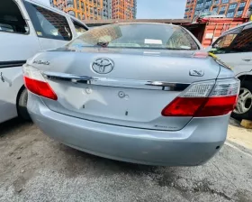 Крышка багажника TOYOTA