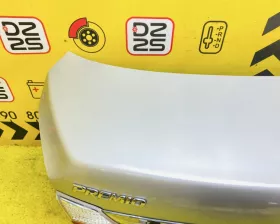 Крышка багажника TOYOTA