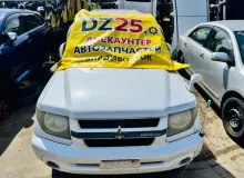 Лобовое стекло MITSUBISHI PAJERO IO 2003 MR447991 H76W 4G93T, переднее