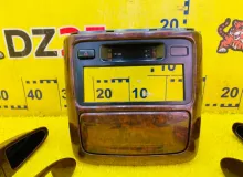 Консоль магнитофона TOYOTA IPSUM 2000/Цвет 199 7423144040 SXM10G 3SFE