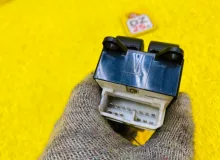 Блок управления стеклоподъемниками TOYOTA IPSUM 2000/Цвет 199 8482044010 SXM10G 3SFE, передний правый