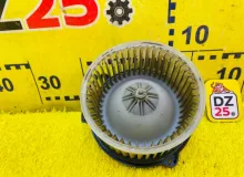 Мотор печки TOYOTA IPSUM 2000/Цвет 199 8710333041 SXM10G 3SFE, передний