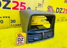 Консоль магнитофона TOYOTA IPSUM 2000/Цвет 199 5540544050B1 SXM10G 3SFE, передний