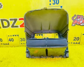 Консоль магнитофона TOYOTA