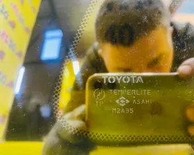 Стекло собачника TOYOTA