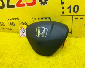 Подушка безопасности водителя Honda
