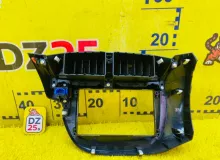 Консоль магнитофона HONDA FIT SHUTTLE 2013/Цвет NH700M 77250TF7003ZB GG8 L15A, передний
