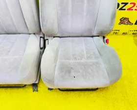 СИДЕНИЕ ПАРА Toyota
