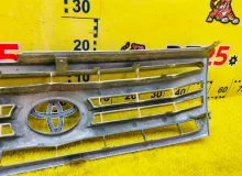 Решетка радиатора TOYOTA LAND CRUISER 2004/Цвет 070 5310160270 UZJ100W 2UZFE, передняя