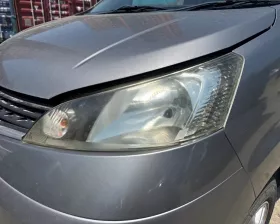 Фара Nissan