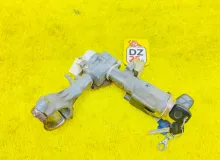 Замок зажигания TOYOTA LAND CRUISER 2004/Цвет 070 4528060590 UZJ100W 2UZFE, передний