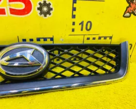 Решетка радиатора TOYOTA