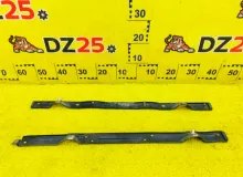 Кронштейн порога TOYOTA WISH 2007/Цвет 1F7 7693168010 ZNE10G 1ZZFE, передний правый