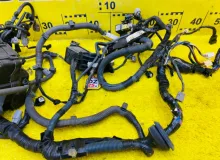 Коса под капот TOYOTA WISH 2007/Цвет 1F7 8211168031 ZNE10G 1ZZFE, передняя