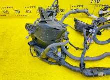 Коса под капот TOYOTA WISH 2007/Цвет 1F7 8211168031 ZNE10G 1ZZFE, передняя