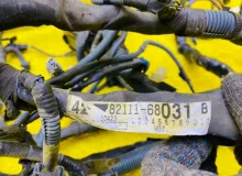 Коса под капот TOYOTA WISH 2007/Цвет 1F7 8211168031 ZNE10G 1ZZFE, передняя