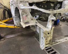 Лонжерон TOYOTA