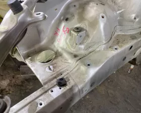 Лонжерон TOYOTA