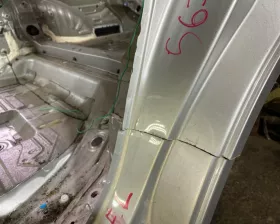 Крыло заднее TOYOTA