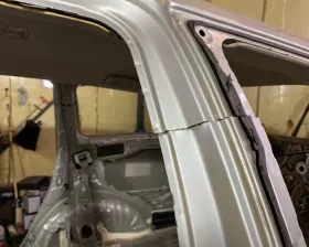 Крыло заднее TOYOTA