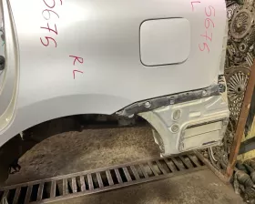 Крыло заднее TOYOTA